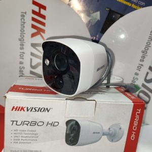 TUBO 5MP C/PIR L 2.8MM HK-DS2CE11HOT-PIRLO